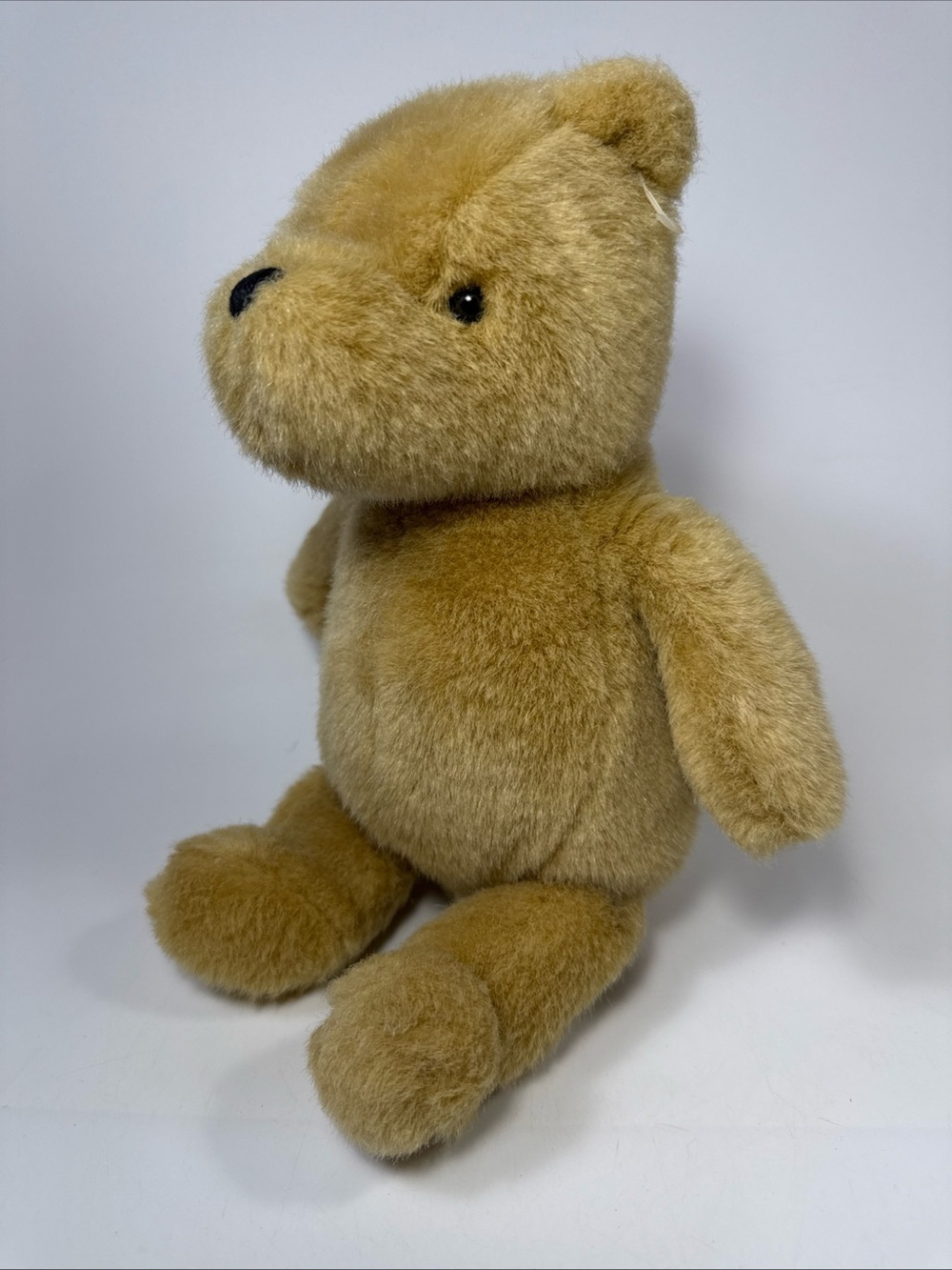 Gund Plush classic Winnie the Pooh in Soft Golden Brown coat - Picture 2 of 10
